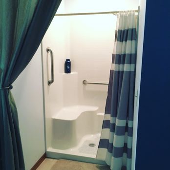 Chinese Massage - We have a large, stand-up shower to rinse off after a hard day of work, before your massage and to warm up your muscles! - Massage Therapy Near Me - Flemington, New Jersey