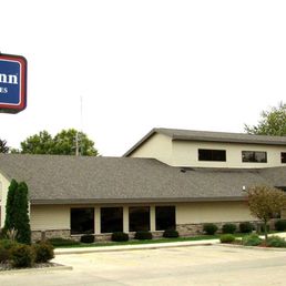 Exterior photo of AmericInn by Wyndham Kewanee - Kewanee, Illinois Exterior photo of AmericInn by Wyndham Kewanee - Kewanee, Illinois