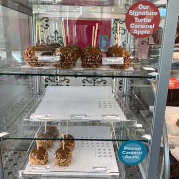 Kilwins Ice Cream - Chocolate - Fudge - a display case full of caramels - Desserts Near Me - Naples, Florida Kilwins Ice Cream - Chocolate - Fudge - a display case full of caramels - Desserts Near Me - Naples, Florida