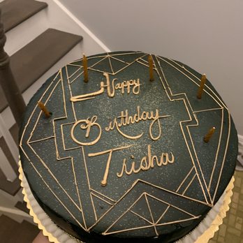 Calumet Bakery - Birthday cake - Bakeries Near Me - Lansing, Illinois