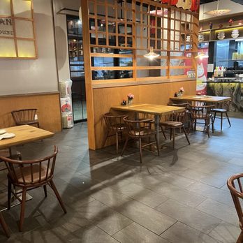 Mr Pan Ramen House - Seating - Ramen Near Me - Summerville, South Carolina