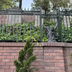 Haunted Mansion - Cemetery at the line