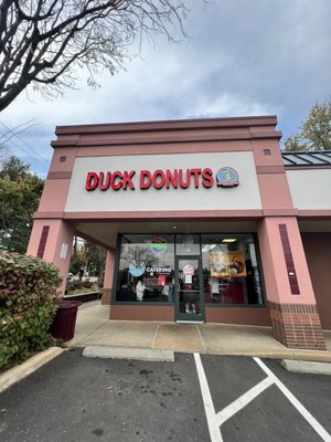 Duck Donuts by null
