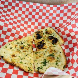 Garlic Naan Bread - 1 pc.