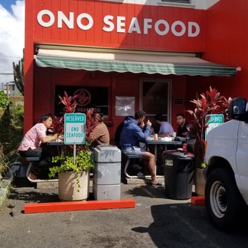 Ono Seafood - store front and seating - Seafood Near Me - Honolulu, Hawaii