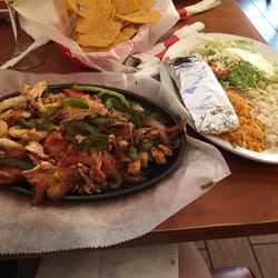 Fiesta Cancun - Fajitas - you cannot go wrong!