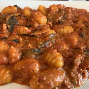 Bottega di Capri - Gnocchi Raffaello - Italian Near Me - Brookline, Massachusetts Bottega di Capri - Gnocchi Raffaello - Italian Near Me - Brookline, Massachusetts