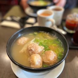 Ming Tai Wun-Tun Noodle - Shrimp Wonton Noodle Soup - combo B - @rayz