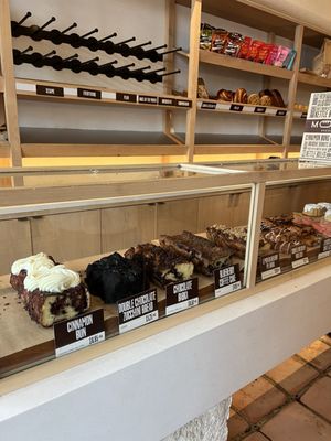 Modern Bread and Bagel by null