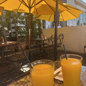 Marmalade Cafe - Malibu - Outside patio and Large Fresh Sqeezed Orange Juice - Breakfast & Brunch Near Me - Malibu, California Marmalade Cafe - Malibu - Outside patio and Large Fresh Sqeezed Orange Juice - Breakfast & Brunch Near Me - Malibu, California