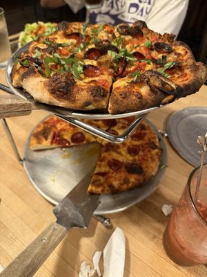 Pizzeria DeVille by null