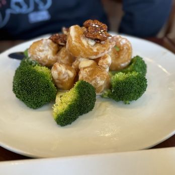 Pagoda - Honey Walnut Shrimp - Dim Sum Near Me - Roseville, Minnesota Pagoda - Honey Walnut Shrimp - Dim Sum Near Me - Roseville, Minnesota