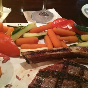 Bâton Rouge - "Sautéed vegetables"... Looks to have been poured from a Bag O' Frozen mixed veggies, from the nearest discount food mart - Steakhouses Near Me - Kanata, Ontario
