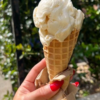 Emack and Bolio's - $9.04 for a scoop on a regular cone... Sick & twisted :( - Ice Cream & Frozen Yogurt Near Me - New York, New York