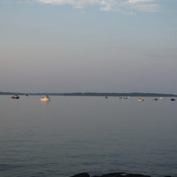 Rocky Point Walking Path - Hiking Near Me - Warwick, Rhode Island