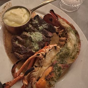 Maple & Ash - Steakhouses Near Me - Chicago, Illinois Maple & Ash - Steakhouses Near Me - Chicago, Illinois