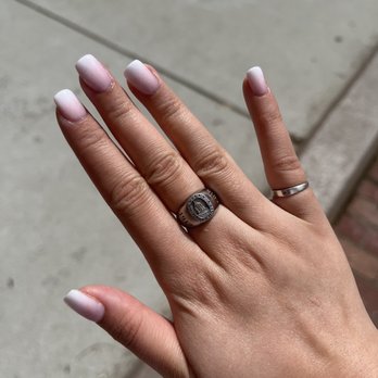 The Nail Studio - Ombré Dip Manicure - Nail Salons Near Me - Boston, Massachusetts