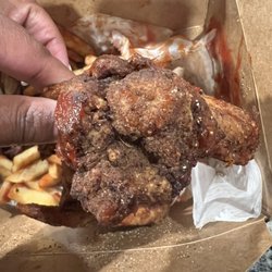 Wing Paradise - Unseasoned, burnt chicken wing