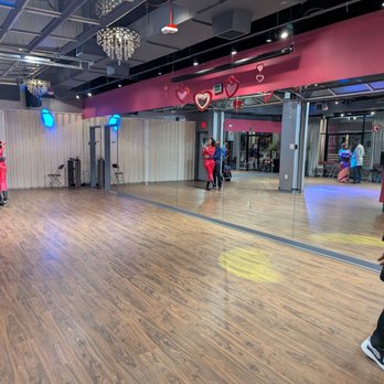 Salsa With Silvia - Dance Schools Near Me - Bethesda, Maryland Salsa With Silvia - Dance Schools Near Me - Bethesda, Maryland