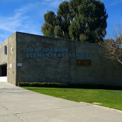 San Joaquin Elementary School - Beautiful well kept school. This is the entrance.