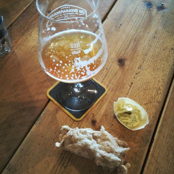 't Ankertje - Bier und Brot mit Knoblauchaufstrich - Cafes Near Me - Enkhuizen, New Hampshire