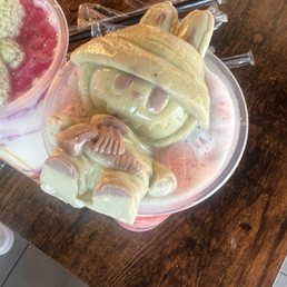 Strawberry Milk Tea - Green (Sp) Strawberry Milk Tea - Green (Sp)