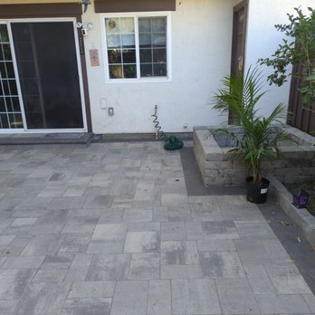 Mr. Pavers - Patio view with step and custom planter box - Masonry/Concrete Near Me - San Ramon, California Mr. Pavers - Patio view with step and custom planter box - Masonry/Concrete Near Me - San Ramon, California