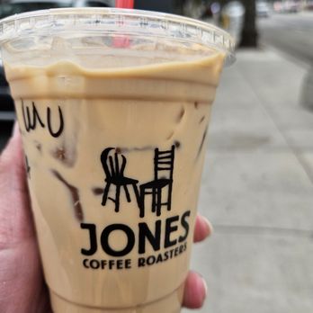 Jones Coffee Hut - Iced caramel latte - Coffee & Tea Near Me - Pasadena, California