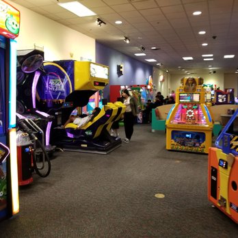 Chuck E. Cheese - Games - Pizza Near Me - Humble, Texas