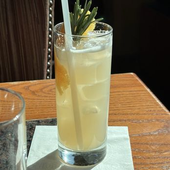 Blue Heron Lounge - Hey bear w/ gin - Tapas/Small Plates Near Me - Moran, Wyoming Blue Heron Lounge - Hey bear w/ gin - Tapas/Small Plates Near Me - Moran, Wyoming