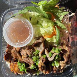 Pork vermicelli noodle salad bowl