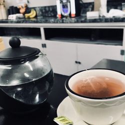 The Angry Egg - Green tea with pomegranate, honey, and a cute personal tea pot!