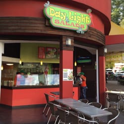 Day Light Salads - En la mera esquina