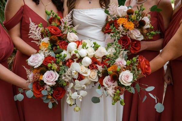 Fall Bridesmaid Bouquets 🍂 - Bridesmaid bouquet designed perfectly complement the bride’s bouquet.