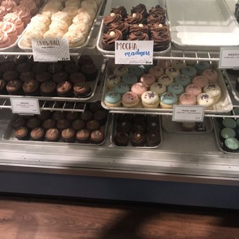 Muddy's Bake Shop - Bakeries Near Me - Memphis, Tennessee Muddy's Bake Shop - Bakeries Near Me - Memphis, Tennessee