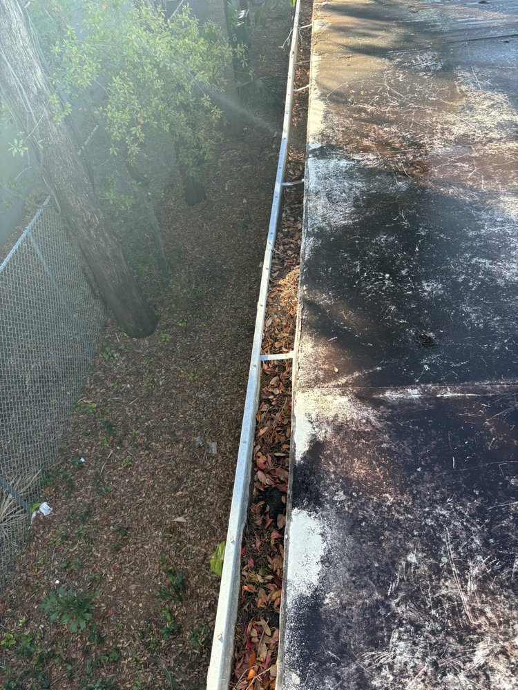 Slide of Gutter Be Clean