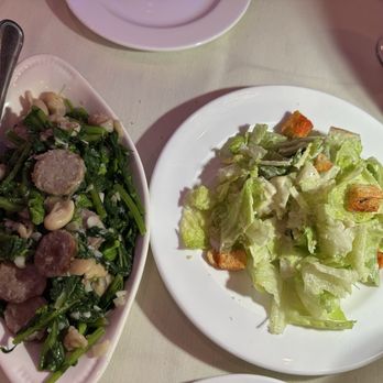 Il Fiore Ristorante - Broccolini with sausage and white beans as well as a Caesar salad - Italian Near Me - Collingswood, New Jersey Il Fiore Ristorante - Broccolini with sausage and white beans as well as a Caesar salad - Italian Near Me - Collingswood, New Jersey