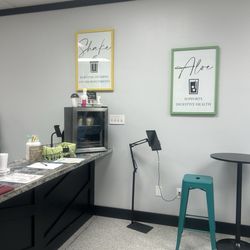 Crave Nutrition - Another view of their front area
