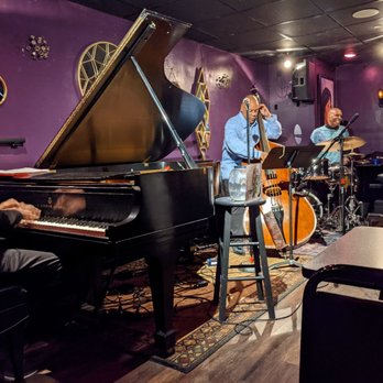 MAUREEN'S JAZZ CELLAR