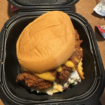 Dave's Hot Chicken - Dave's #4 1 Slider with Fries - Chicken Shop Near Me - Cathedral City, California