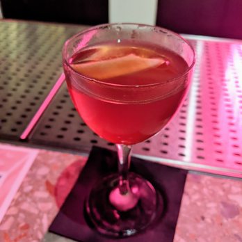 Kona's - Bars Near Me - San Francisco, California