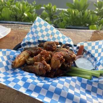 Da Shark Shack - Chicken wings - Cocktail Bars Near Me - Kailua-Kona, Hawaii Da Shark Shack - Chicken wings - Cocktail Bars Near Me - Kailua-Kona, Hawaii