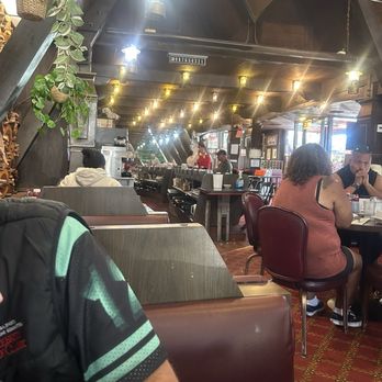 Country Way - Inside restaurant - American Near Me - Fremont, California Country Way - Inside restaurant - American Near Me - Fremont, California