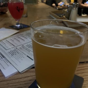 Raleigh's Pub - Golden state of mind - American Near Me - Berkeley, California Raleigh's Pub - Golden state of mind - American Near Me - Berkeley, California
