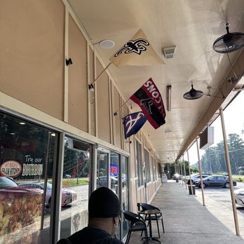 Big Back's Cajun Kitchen - Side view front entrance - Soul Food Near Me - Atlanta, Georgia