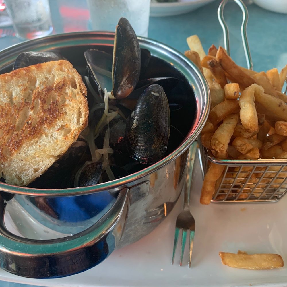 Deck 84 - Mussels and Fries. - New American Near Me - Delray Beach, Florida