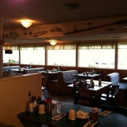 Steves Breakfast and More - Plenty of booths