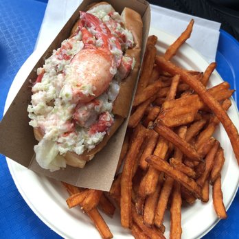 Ossie's Lunch - Lobster roll & sweet potato fries - Seafood Near Me - Bethel, New Brunswick Ossie's Lunch - Lobster roll & sweet potato fries - Seafood Near Me - Bethel, New Brunswick