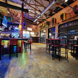 Twisted Root Burger - Inside
