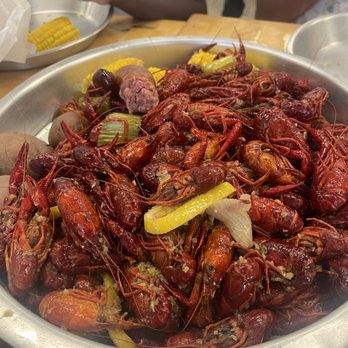 Crawlins Seafood - Crawlins flavored crawfish - Seafood Near Me - Terrytown, Louisiana Crawlins Seafood - Crawlins flavored crawfish - Seafood Near Me - Terrytown, Louisiana